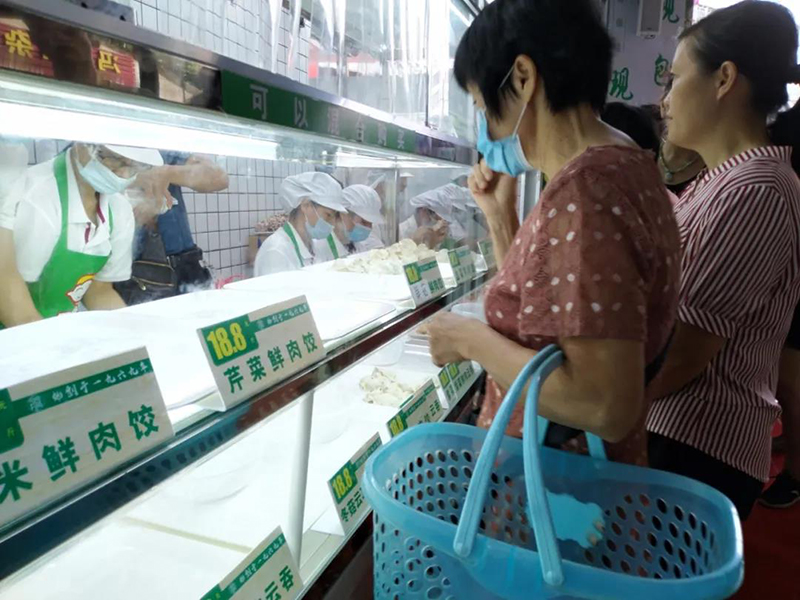 胃口福餃子云吞東方市場店開業，數百市民排隊嘗鮮